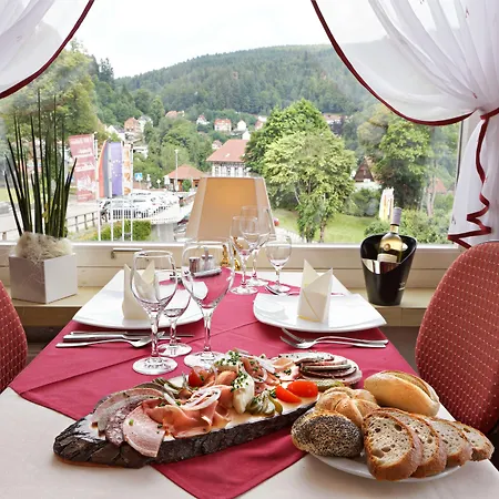 بيت ضيافة Restaurant Ketterer Am Kurgarten تيبرغ