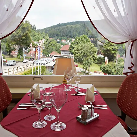 Restaurant Ketterer Am Kurgarten 3* 트리베르크