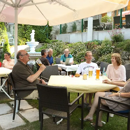 Restaurant Ketterer Am Kurgarten بيت ضيافة