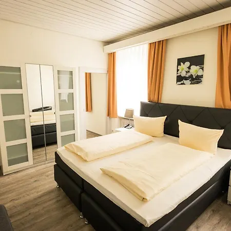 بيت ضيافة Restaurant Ketterer Am Kurgarten 3*