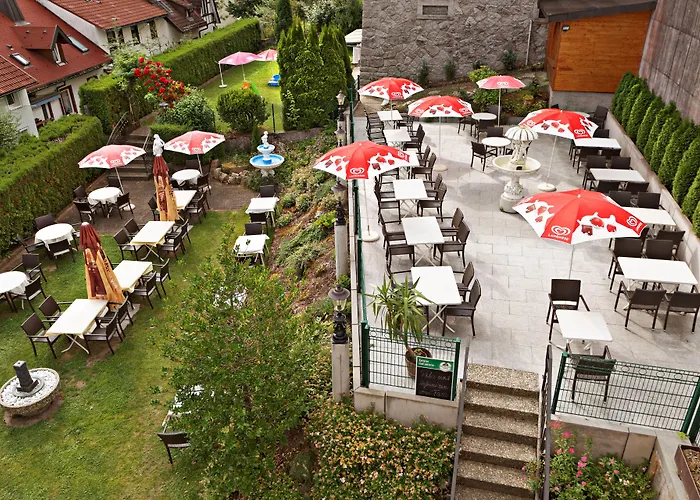 Restaurant Ketterer Am Kurgarten Pensión 3*